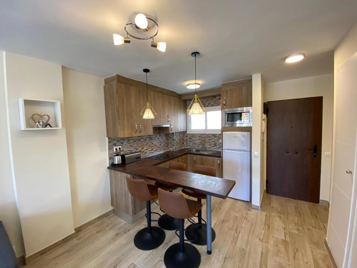 Modern 1 Bedroom Seaside Apartment With Pool Fuengirola Zewnętrze zdjęcie
