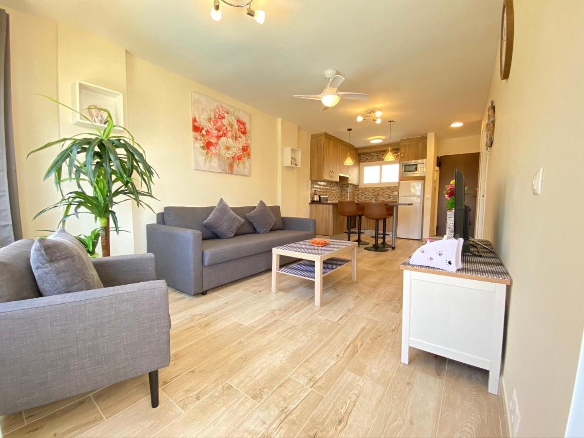 Modern 1 Bedroom Seaside Apartment With Pool Fuengirola Zewnętrze zdjęcie
