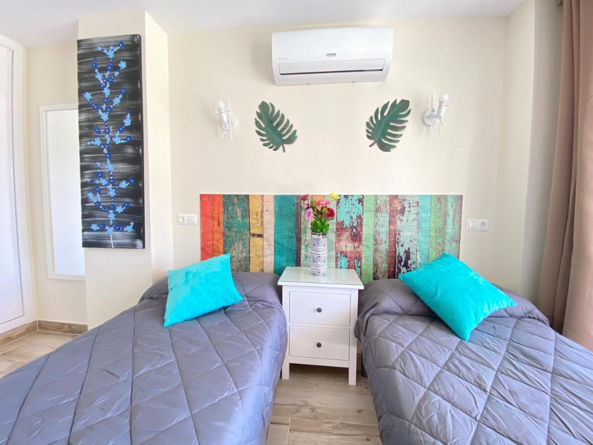 Modern 1 Bedroom Seaside Apartment With Pool Fuengirola Zewnętrze zdjęcie