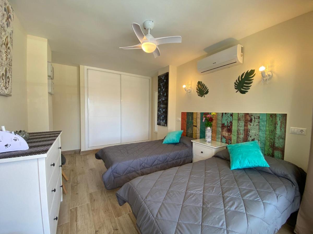 Modern 1 Bedroom Seaside Apartment With Pool Fuengirola Zewnętrze zdjęcie