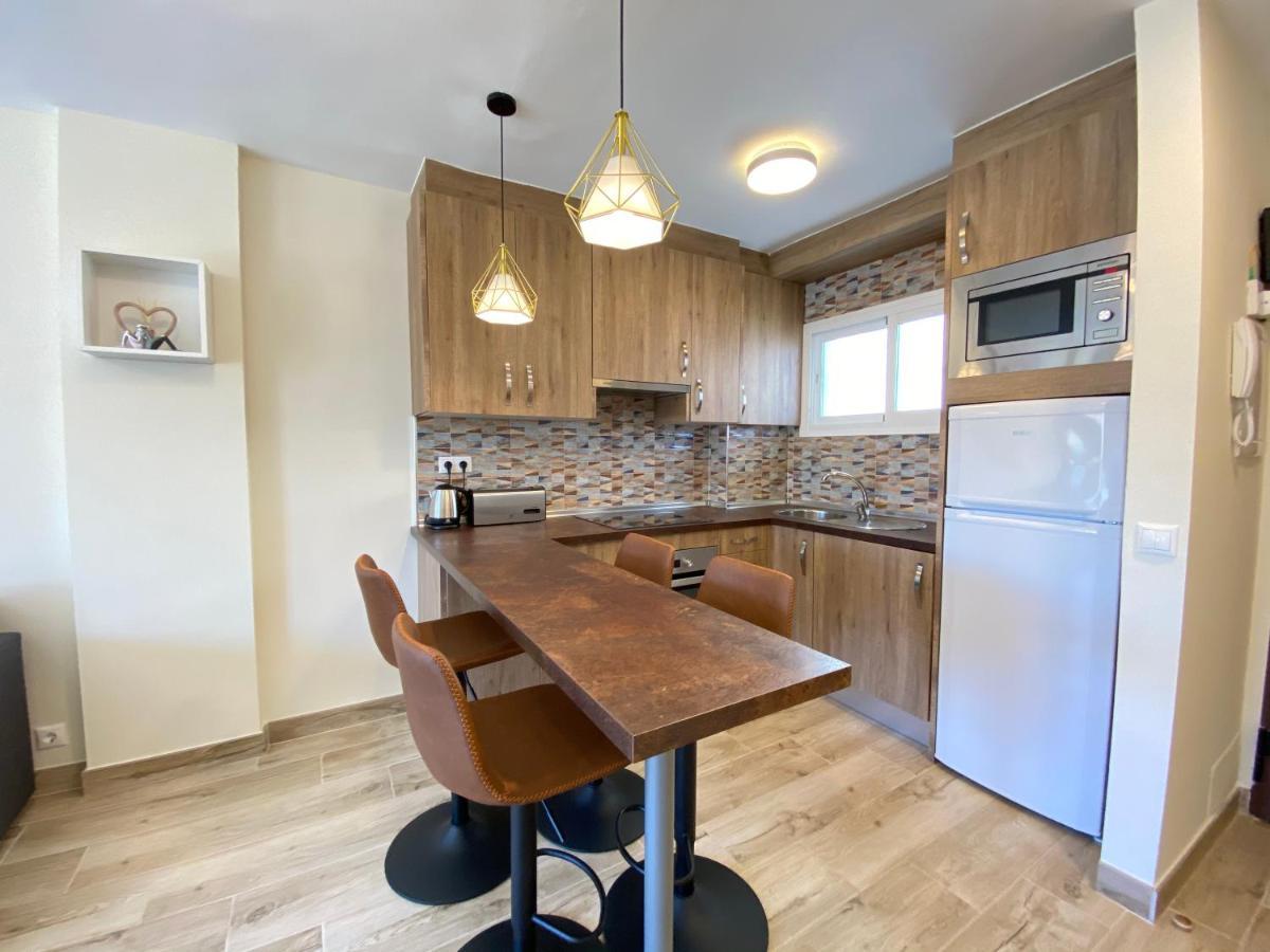 Modern 1 Bedroom Seaside Apartment With Pool Fuengirola Zewnętrze zdjęcie