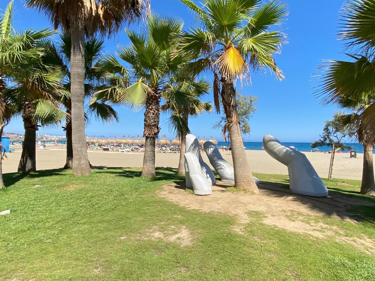 Modern 1 Bedroom Seaside Apartment With Pool Fuengirola Zewnętrze zdjęcie